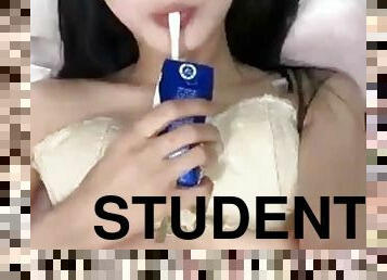 Study Abroad Diary, an international student from Pheasant University, learned the skills to seduce men very well, is white and tender, and enjoys ...