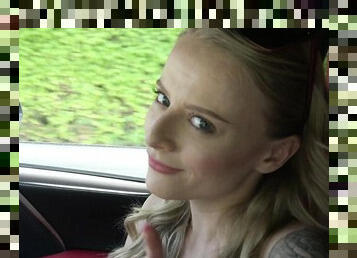 Couple explores fetish with blonde Paris White in car