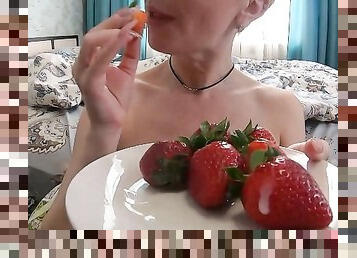 Na pieska, Amatorskie, Anal, Robienie loda, Wystrysk spermy, Mamuśki, Hardcore, Gwiazda porno, Mama, Głębokie gardło