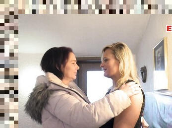 german curvy lesbian  milfs make orgasm each other